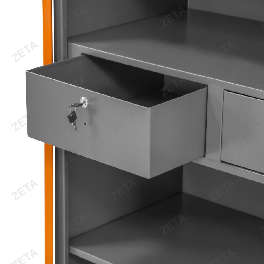 Шкаф металлический "Клокверк"