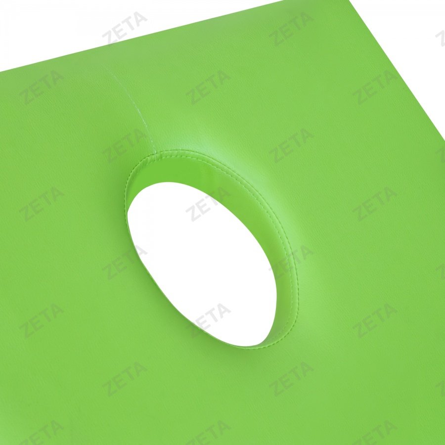 Кушетка "Полуромб" (с вырезом)