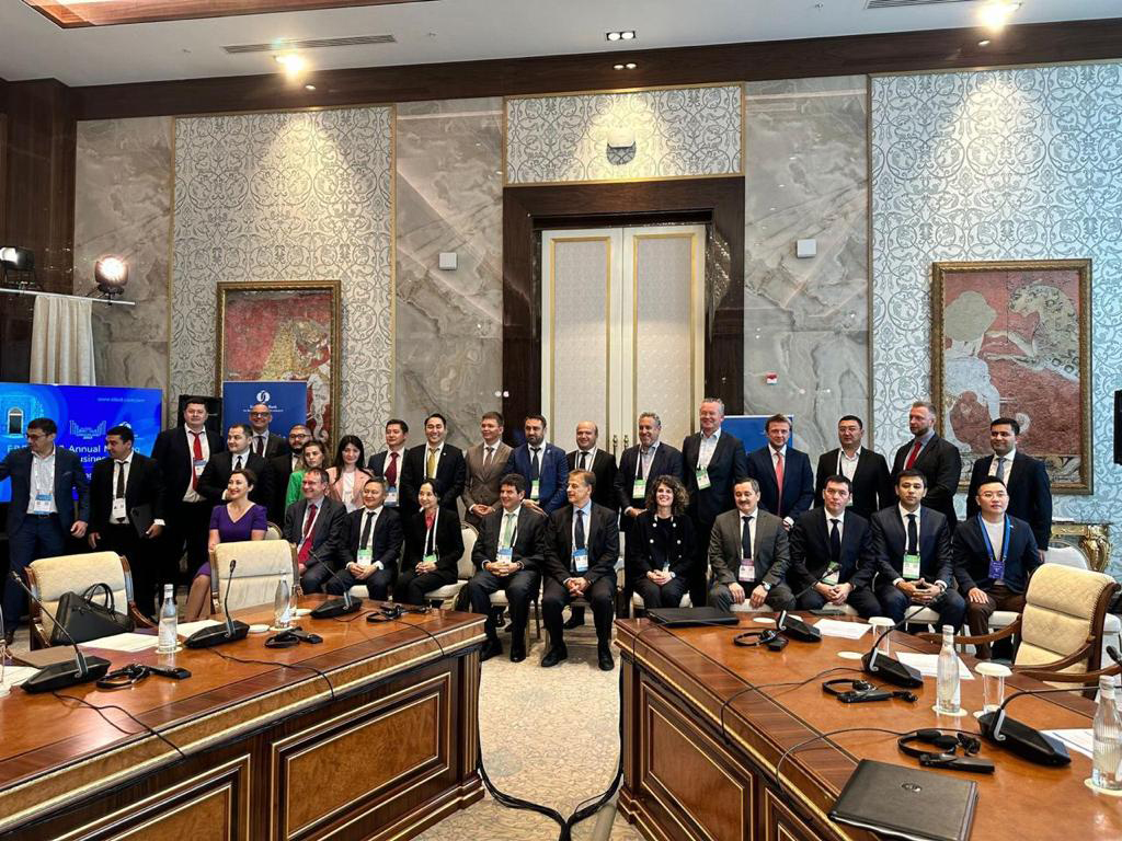 Сотрудничество ZETA с ЕБРР и банком ЦентрКредит